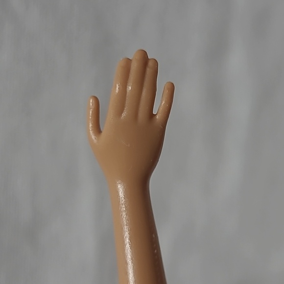 Barbie Doll Year 2013 Glam Boat And Beach Feet Doll #BCG79 - Picture 6 of 16